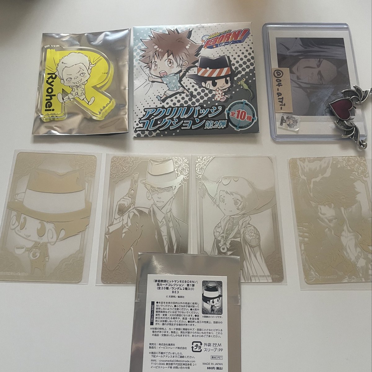譲渡 家庭教師ヒットマンREBORN! アクスタ 缶バッジ 紙類 etc. 中国