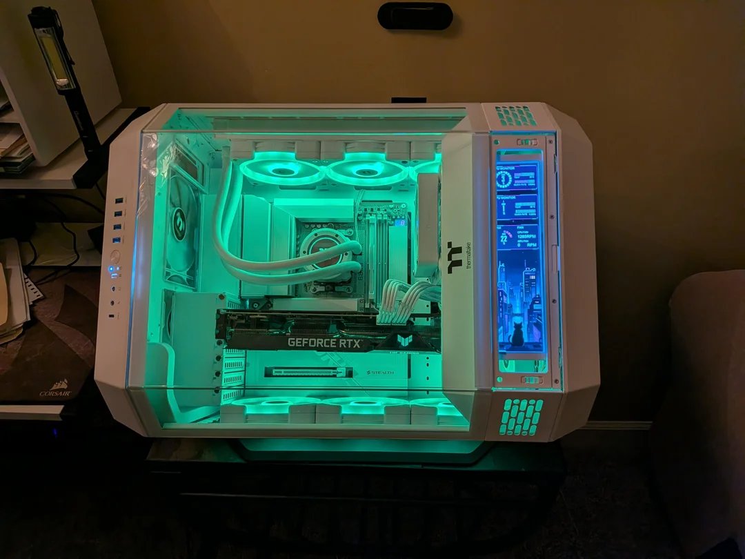 ThermaltakeInc's tweet photo. The Tower 600 transforms your setup with dynamic lighting, shifting the mood from subtle ambient glow to bold RGB brilliance.
๐ธ Thanks @Tall-Tough6349 for sharing
#Thermaltake #TheTower600 #RGBBuild #PCBuild #CustomPC #GamingSetup #PCCase https://t.co/mU1z1J8scu