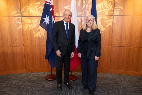 Poland in Australia tweet media