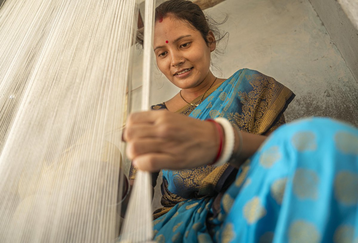 artofhmc's tweet photo. On National Technology Day, we celebrate innovation in every form including the timeless craftsmanship of handmade carpets, where tradition and creativity continue to evolve together.
#NationalTechnologyDay #HandmadeCarpets #Craftsmanship #JourneyToAuthenticity #MadeInIndia https://t.co/lSVS5vnv1k