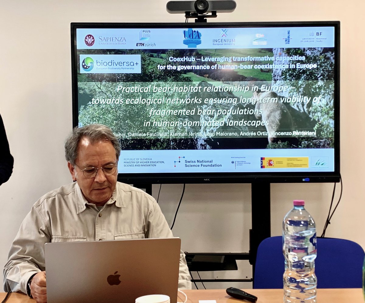 iesa_csic's tweet photo. Members of IESA-CSIC #TRAMAS participated in the workshop #CoexHuB Leveraging transformative capacities for the governance of human-bear-coexistence in Europe. An integrated socialecological-institutional approach @BiodiversaPlus
➡️https://t.co/hBAcwfyot7 https://t.co/hRUfeL2fea