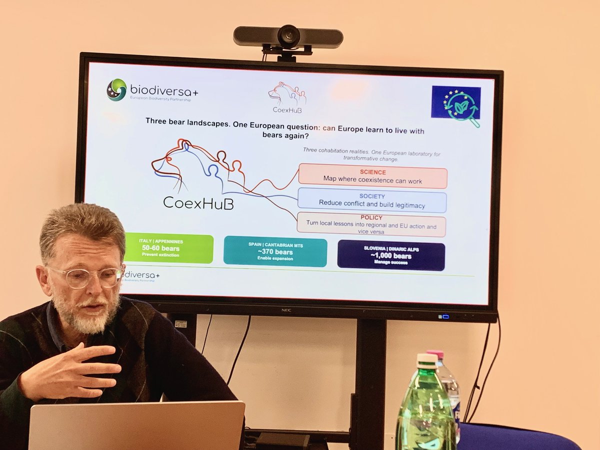 iesa_csic's tweet photo. Members of IESA-CSIC #TRAMAS participated in the workshop #CoexHuB Leveraging transformative capacities for the governance of human-bear-coexistence in Europe. An integrated socialecological-institutional approach @BiodiversaPlus
➡️https://t.co/hBAcwfyot7 https://t.co/hRUfeL2fea