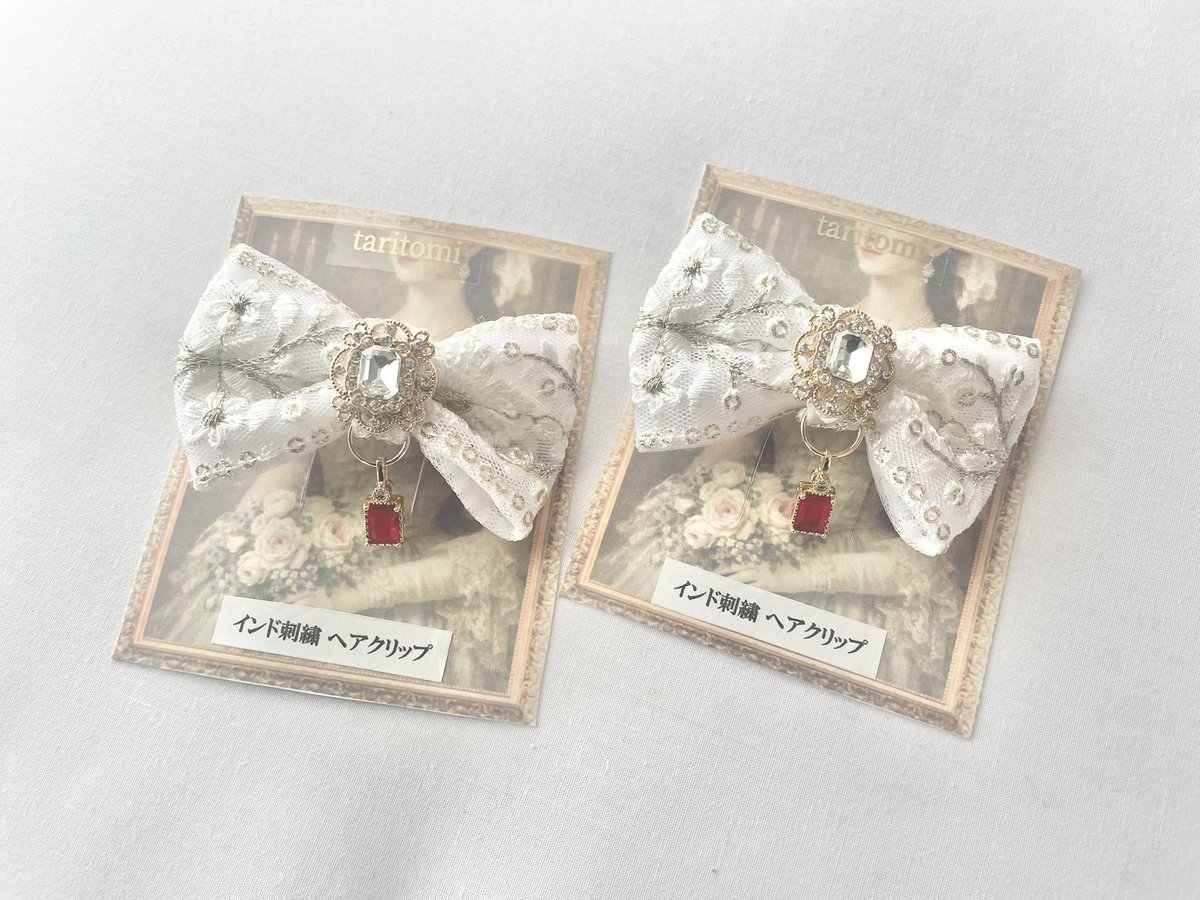 no.47 ハンドメイド きれい色♡キラキラ上品ヘアアクセサリー✩.*˚ ふと振り返った先にいた、 あの綺麗なヘアアクセサリーを身につけた