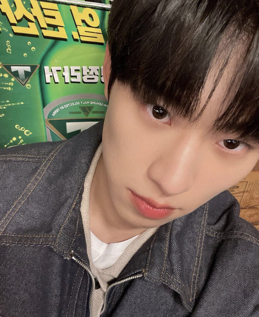 잉이 tweet media