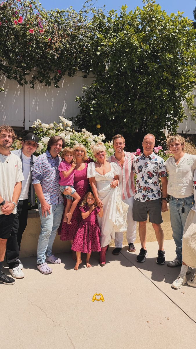 Ross Lynch News tweet media