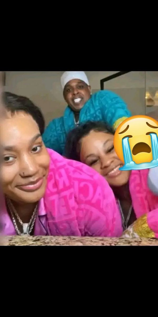 AmIstranded's tweet photo. The house party ended well 🤫👀😲

Thread 🎥👇👇 https://t.co/EbWMGP3Iz9