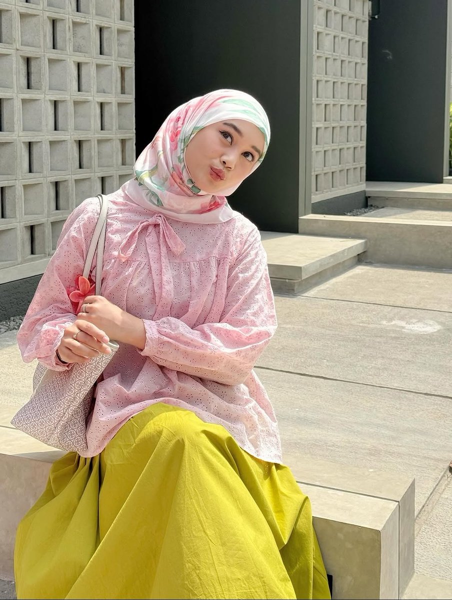 Rara tweet media