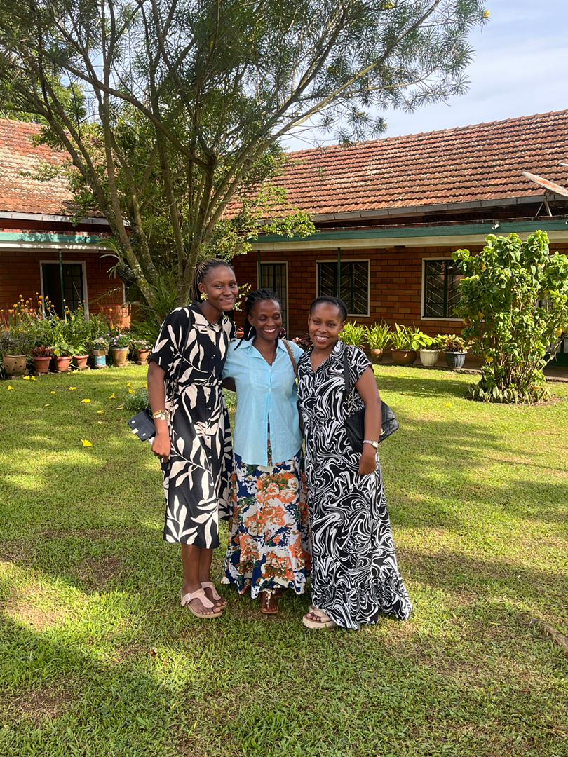 kadiuganda's tweet photo. The love of family and friendship is such a great feeling. 
#Blessed https://t.co/6C5guZJxSE