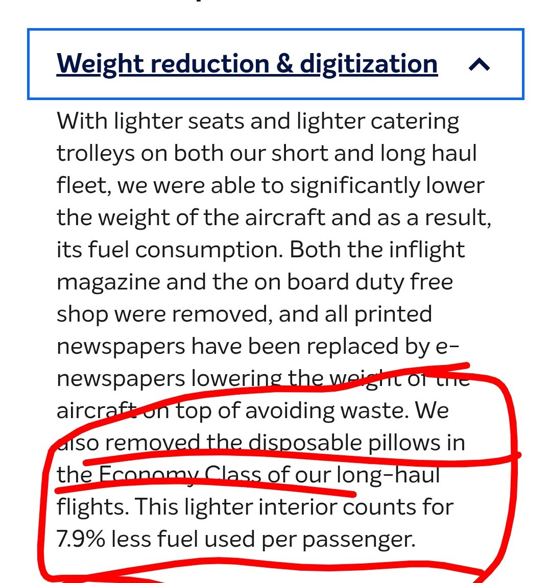 thisrunson's tweet photo. Brussels Airlines: we unapologetically eliminated pillows on overnight long-hail flights to ✨ save the planet ✨

Also Brussels Airlines: take all the thimblefuls of water wrapped in plastic you want tho https://t.co/zHAWoVDEwo