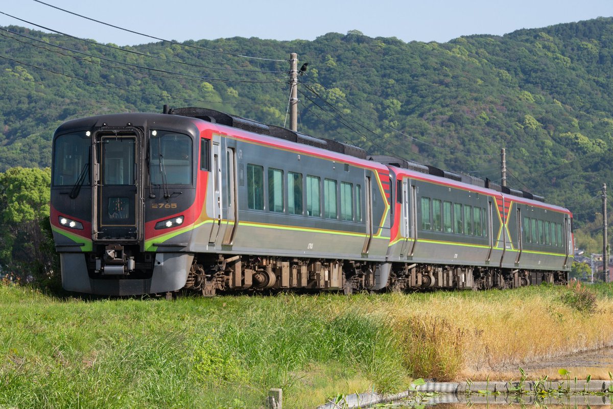 ef80_39's tweet photo. 今日のうずしお3号。
周辺のレンコン畑は、
ちょうど植えている最中でした。
花が咲く頃も良さそうですね。 https://t.co/ehcZBdmD5p
