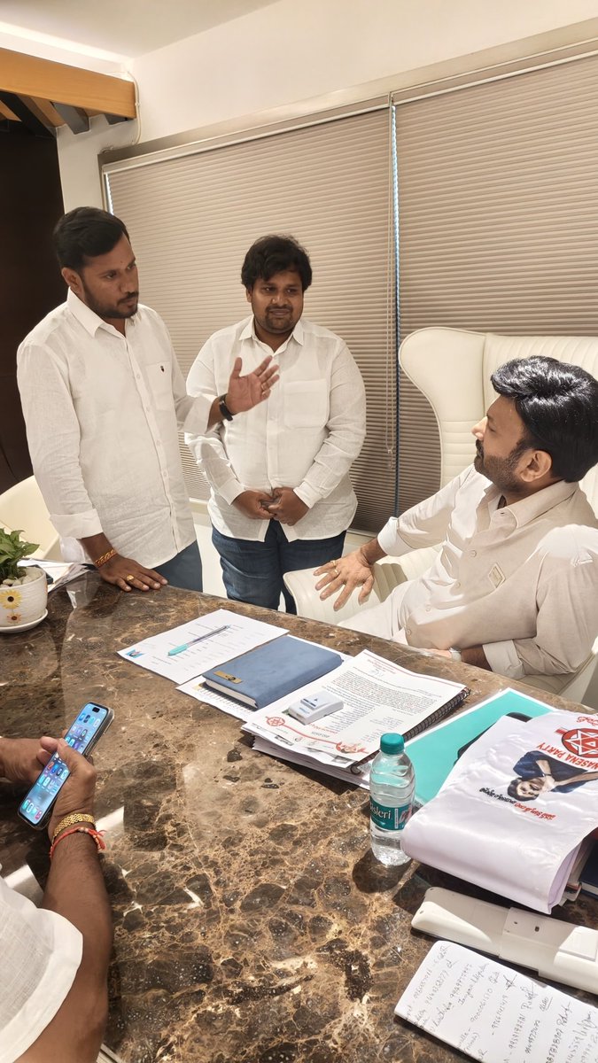 koticherry69's tweet photo. Sunday i meet our janasena party state general secretary, sri @itsRamTalluri Garu 👍🎌✊ very young and dynamic leader 🤝 great human being and people leader 🎌 https://t.co/5XEaAaIJsk