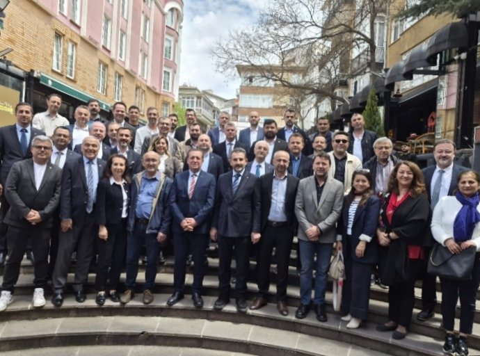 manisaimo's tweet photo. TMMOB 48. Dönem 2. Danışma Kurulu toplantısı, 9 Mayıs 2026 tarihinde MMO Eğitim ve Kültür Merkezinde gerçekleştirildi. Toplantıya, Şube Başkanı Gökhan DÜRGEN katılım sağladı https://t.co/8Pb9InZHDp
