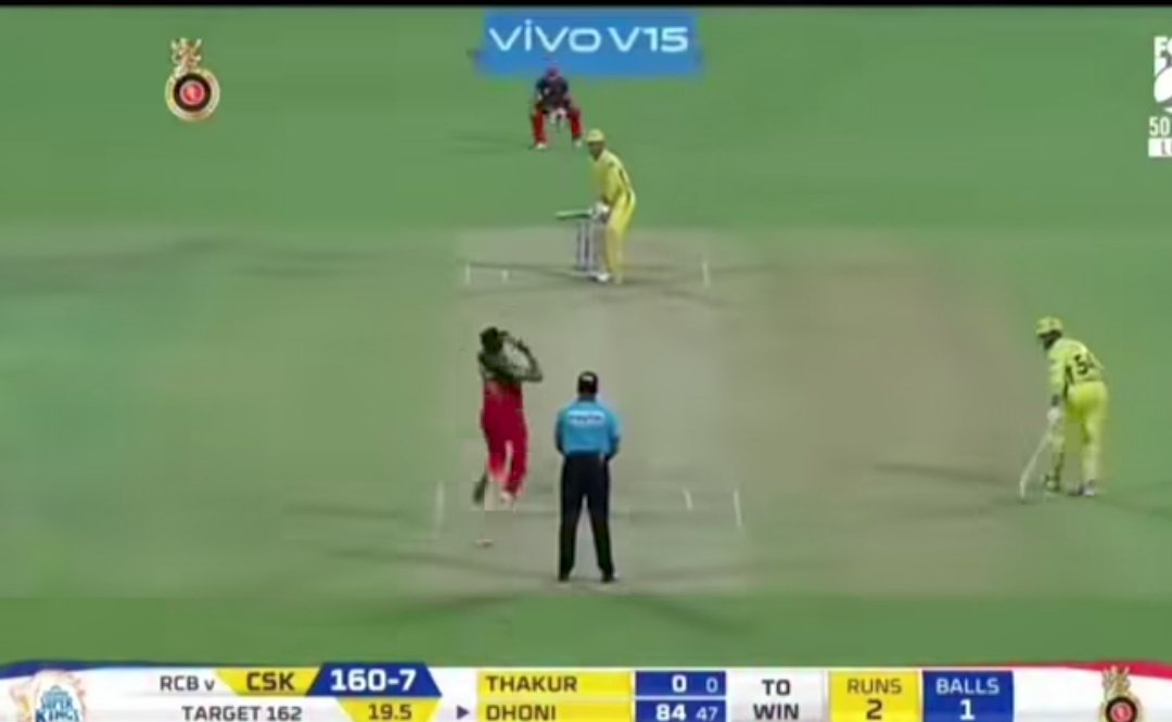 RigashV's tweet photo. Athu evan da kootathula "rasik dar is better than dhoni" nu kathurathu

#rcbvsmi https://t.co/glLJnjQOlJ