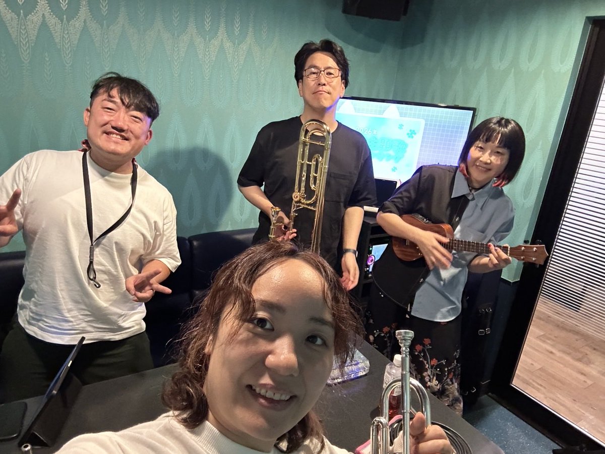 sakurapastorius's tweet photo. 5/15(金)アンダーウィステリアさくらTrioです！
ぜひ遊びにきてね！
パピーも歌うのは本邦初公開！笑笑
もう二度と聞けない！笑
ぜひね！
ご予約は私かこちらまで↓
yuukaono@gmail.com https://t.co/GKEGnp4ewt