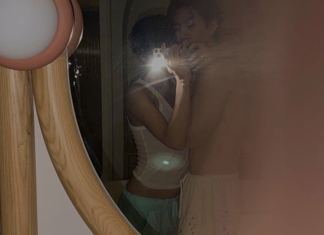 JJUNYALEE_'s tweet photo. จากไม่ชอบให้เขาจับมือ สู่การให้เขาซบอก เสยผมให้กลางทะเล ให้เขากอดคอเซลฟี่แนบชิด 

ออฟจุมพล2016 คือใครไม่รู้จัก รู้จักแต่ออฟจุมพล2026คนอวดแฟน  😉 https://t.co/WetKRygLJr