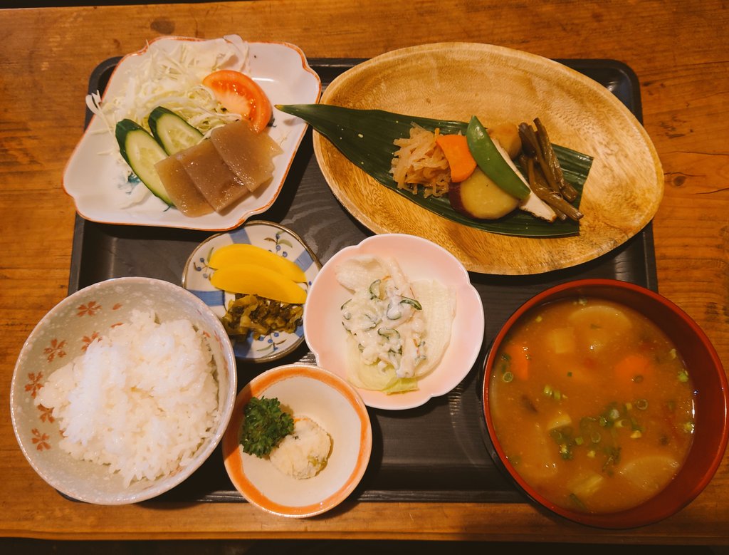 はる tweet media