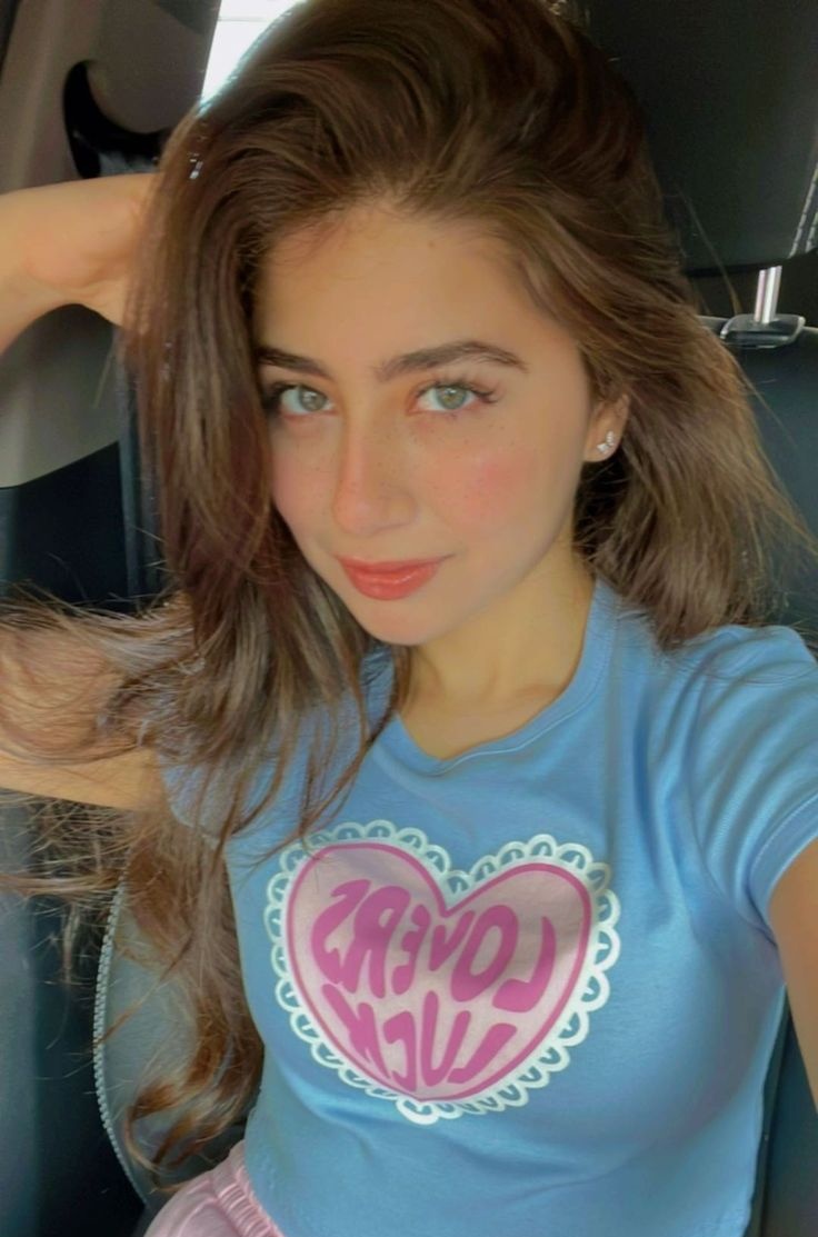 Farrah tweet media