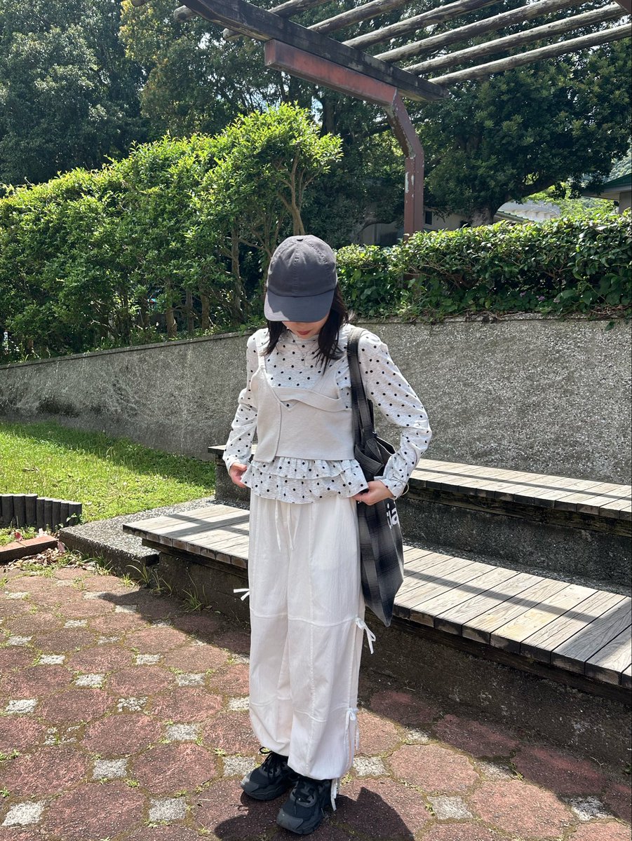 mayu tweet media