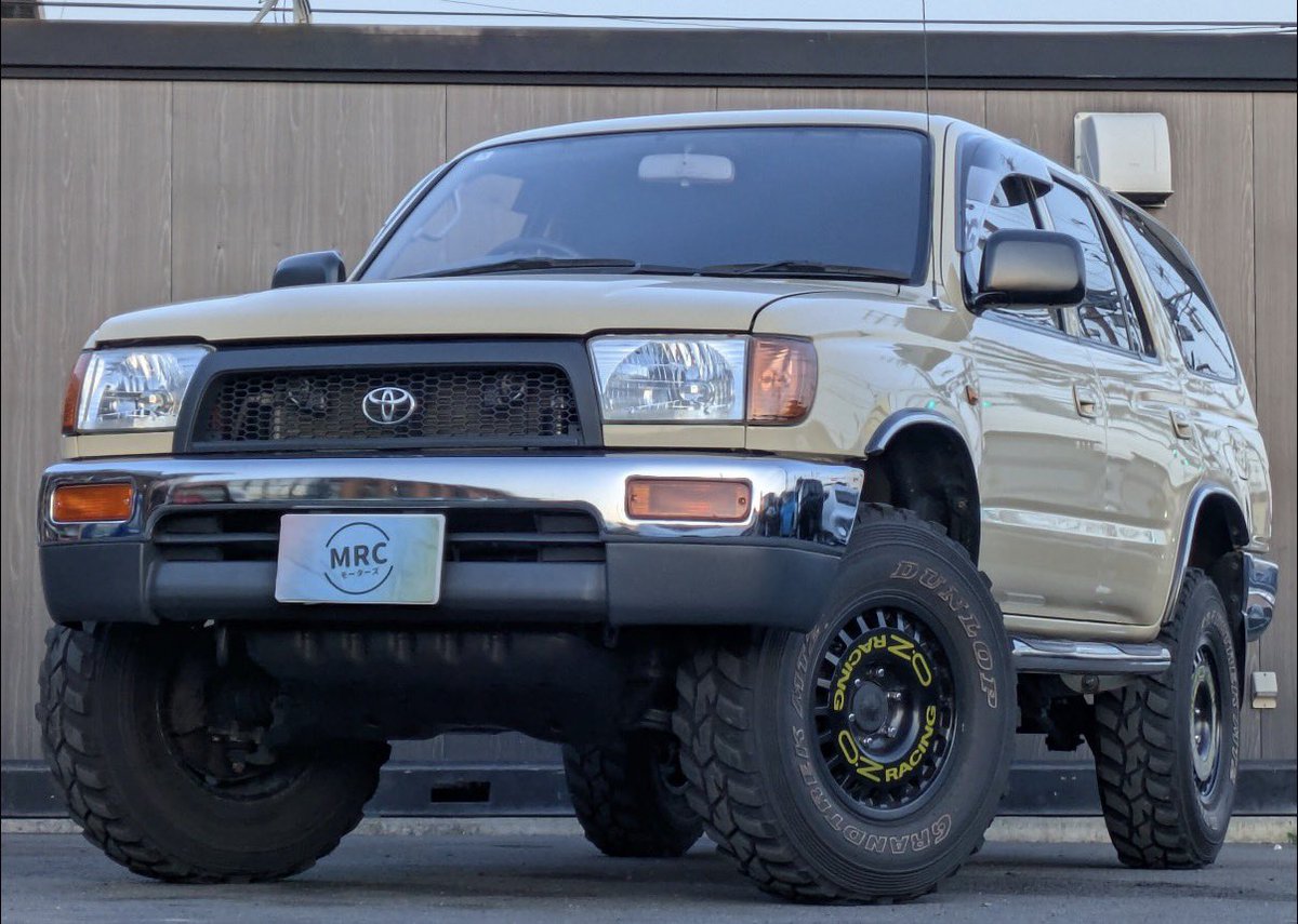 MRC3200's tweet photo. ✨ハイラックスサーフ✨

♢年式
平成9年

♢走行距離
25.1万キロ

♢グレード
3.0SSR-X

💰車検令和9年5月迄240万

現車確認、オンライン商談可能です！

オートローン、自社ローン対応可能です。

#MRCモーターズ #車売ります #トヨタ #サーフ https://t.co/2MyFXBNu4N