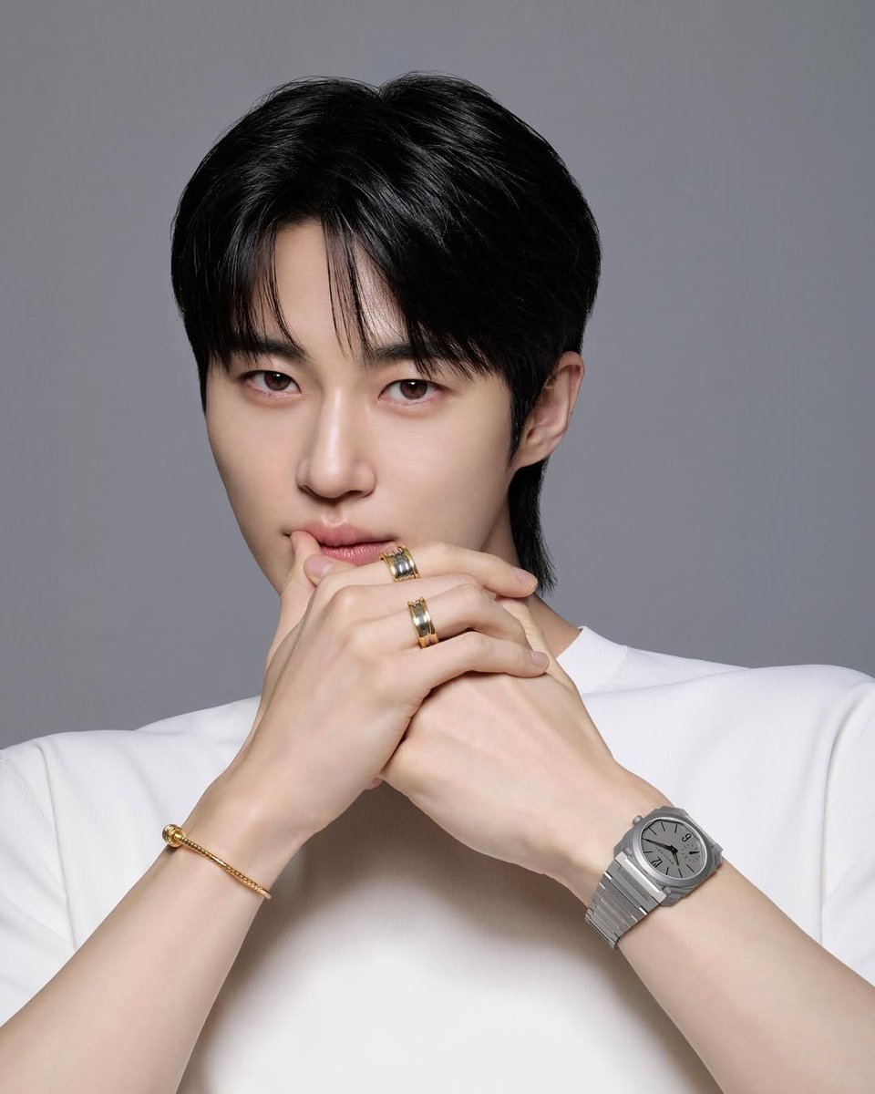 byeonwooseok_th's tweet photo. [📸]

Caption: 🥰

🔗 https://t.co/rpRsjVbiph

#บยอนอูซอก 
#ByeonWooSeok
#변우석

(4) https://t.co/hbGGHlMqyN