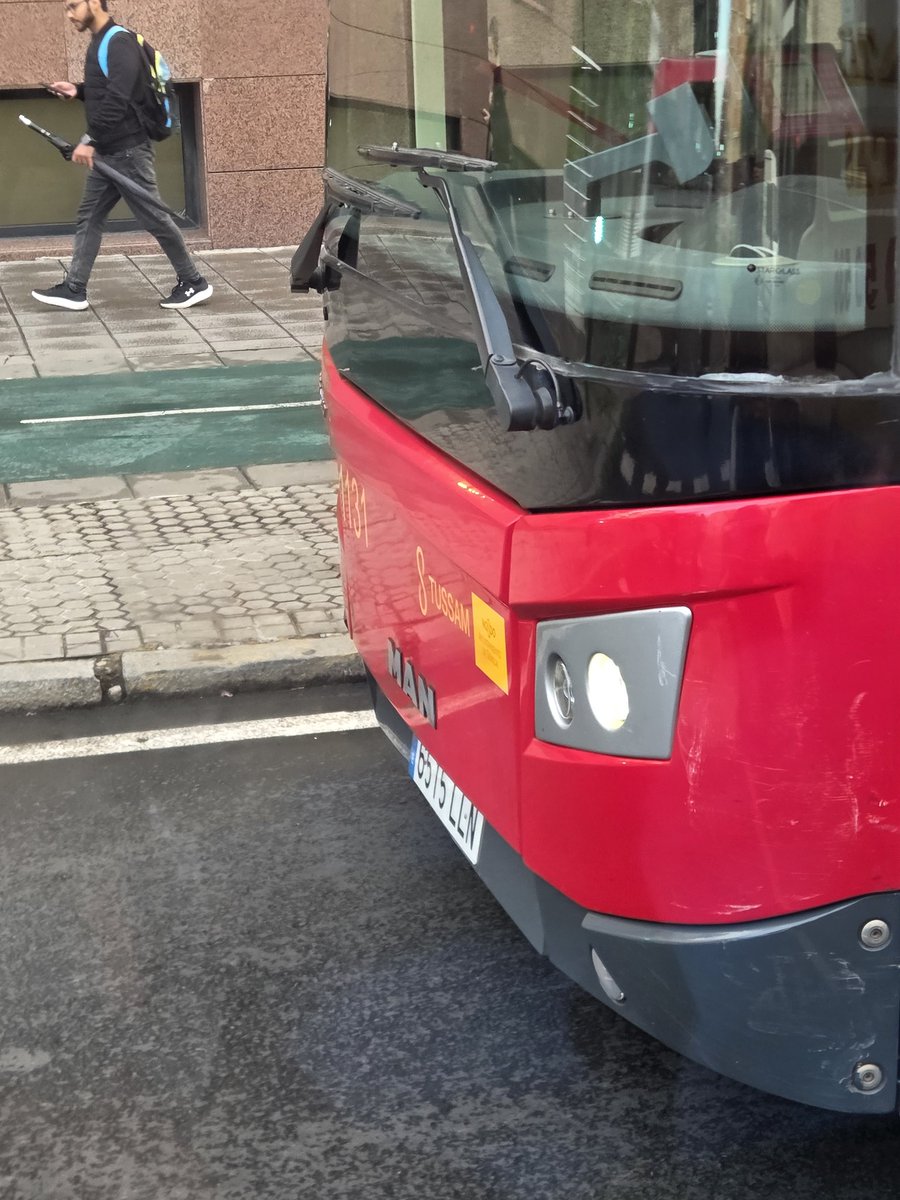Joserranosfc's tweet photo. @tussamoficial buenos dias, no vendria mal que hagais test psicologicos a este hombre, es un peligro en la calle y mas llevando un autobus, va insultando, dejando el claxon cogido.. etc por si no veis la matricula  estoy a vuestra disposicion. https://t.co/9mjtFJWW5J