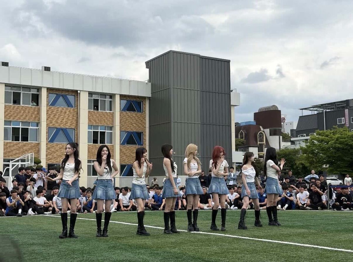 flover101201's tweet photo. 청주공고 트리플에스

(문제될시 삭제할게요!) https://t.co/4vIevjZ4Lh
