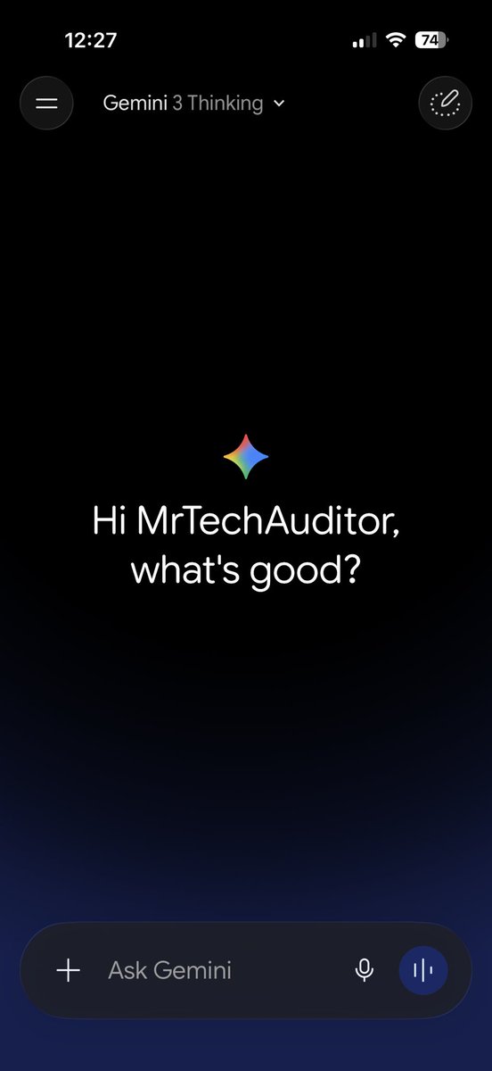Mrtechauditor's tweet photo. Gemini app got a major UI revamp and it's so fresh and cleaner. 🤩

I've just received it on iOS

Is it just me, or does it feels in line with the upcoming #TheAndroidShow I/O Edition 👀

#GoogleIO 
 https://t.co/4IEKMkQ71S https://t.co/SyxPurWaX4