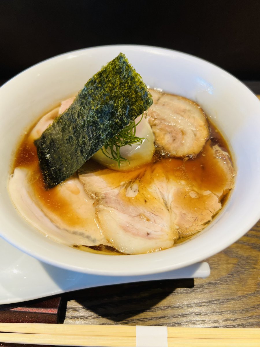 saigou29's tweet photo. 🍜予約が直ぐ埋まりますね。半年ぶりの【らぁ麺や 嶋】この👅味はもう👏🏻いうことないですね。必ずまた来ます! https://t.co/80yMoa6dfz