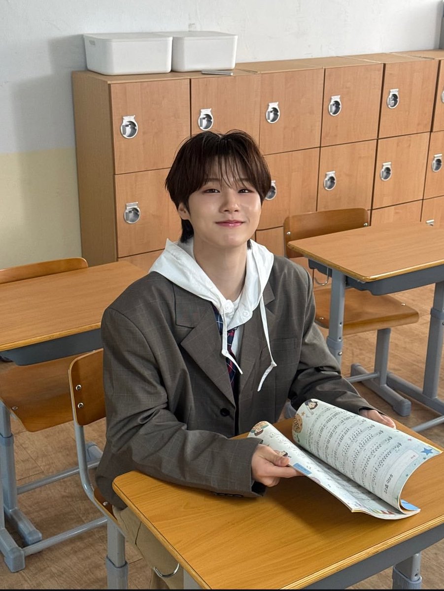 히 tweet media