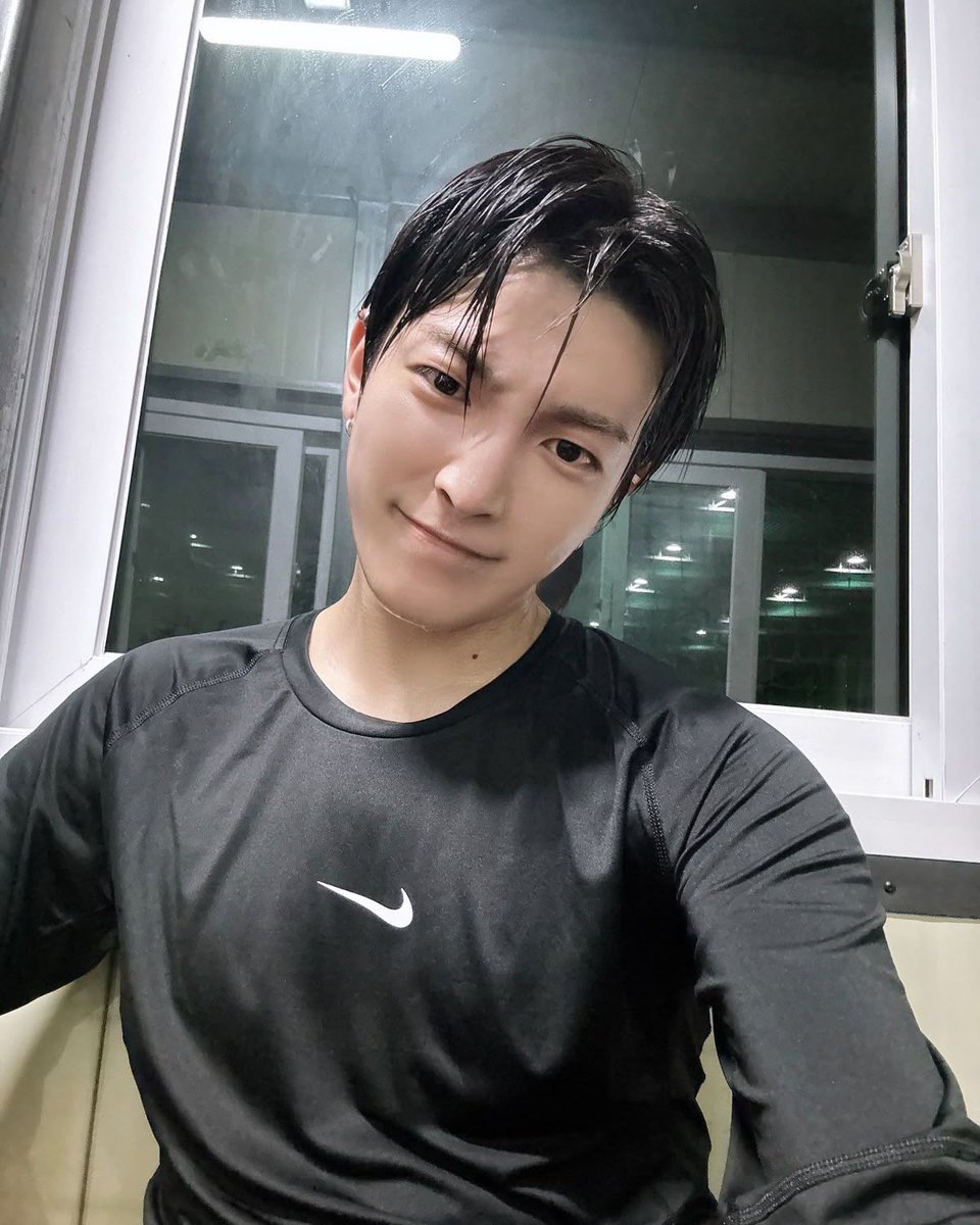 aino is seeing ateez tweet media