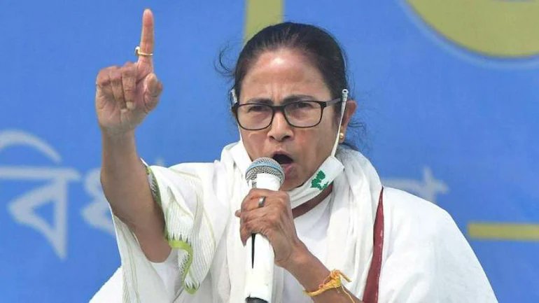BIG NEWS 🚨 LEFT rejects Mamata's offer of Opposition Unity.

Mamata - I appeal every party to join hands against BJP.

CPM - "Absolutely not. We will not accept anyone identified as criminal, extortionist, corrupt and communal. We will stand by people and the marginal
