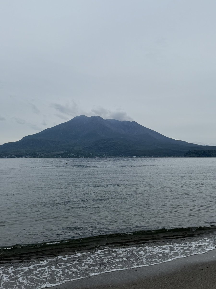 tontoro_7's tweet photo. @breeze_929 
鹿児島の桜島🏔️
昨年帰省したときのもの

今年はタイミング合わず撮れなかった

絶景って天気にも左右されますよね〜😅

ほんとはもっと美しいのですよ、桜島😆

#ブリーズ929 https://t.co/DPFNYnAKR3