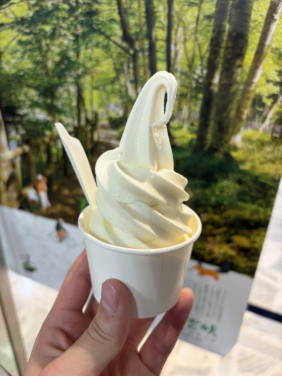 ふと北海道プラザ覗いたらね。 ソフトクリームあるからね。仕方ないよね。