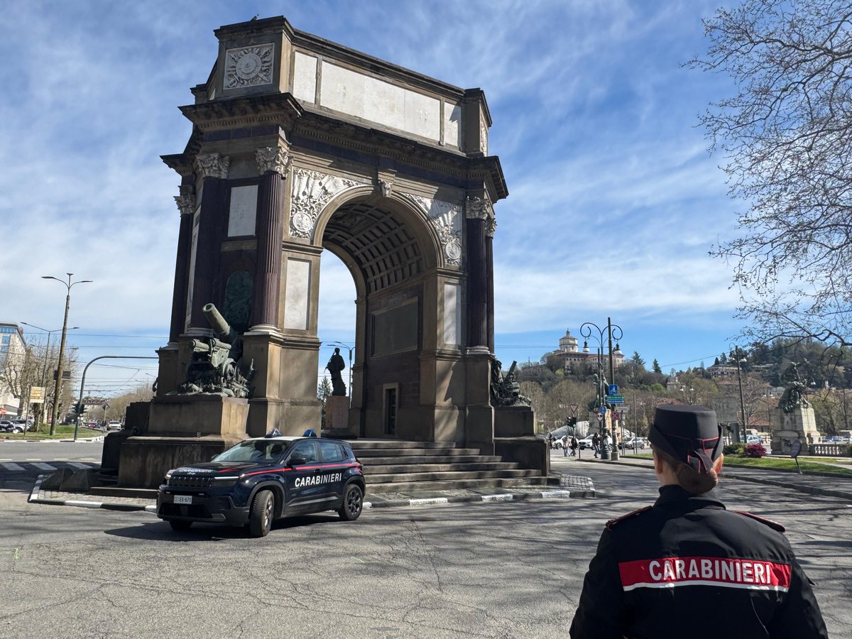 Arma dei Carabinieri tweet media