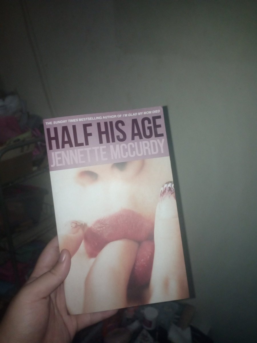 endlessn8_'s tweet photo. @loverukkkk masih new unsealed kak belom pernah dibaca https://t.co/ByH3TT4Tva