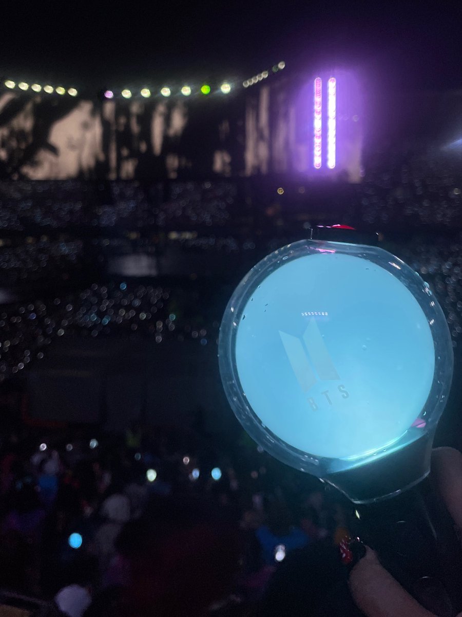 nana vió a bts!!! tweet media