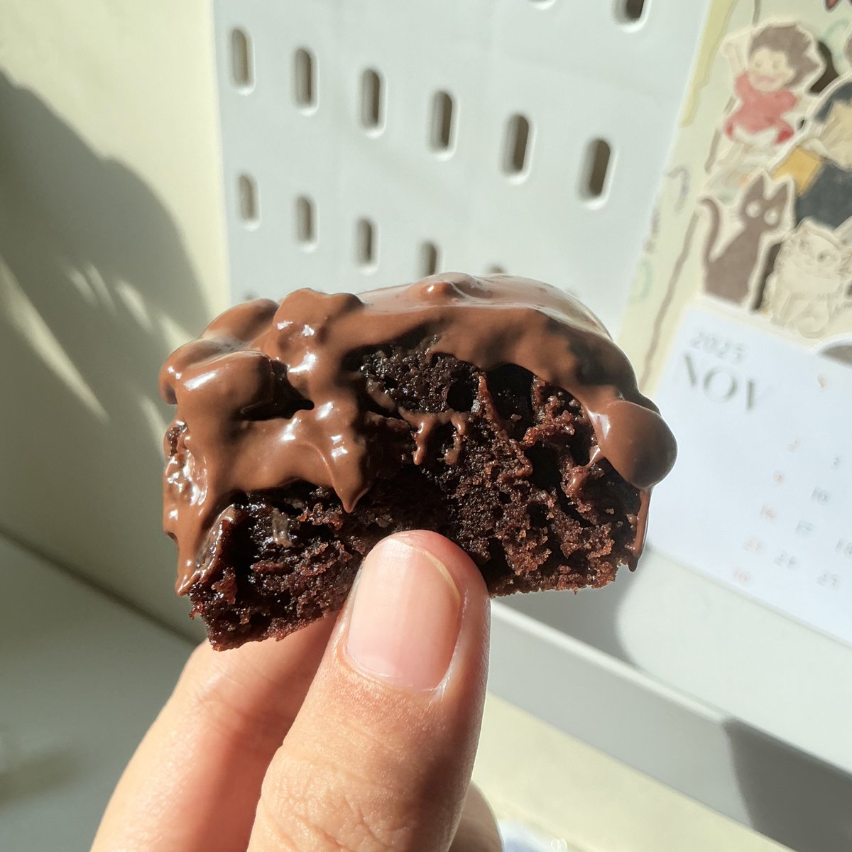 martabakismissu's tweet photo. THE MOST DELICIOUS BROWNIES IN JAKARTA BARAT... Rugi sih kalo lagi main ke daerah sana tapi ga mampir ke outletnya, minimal bawa pulang satu buat oleh-oleh ☺️☝️ https://t.co/RJxs0MyU1J