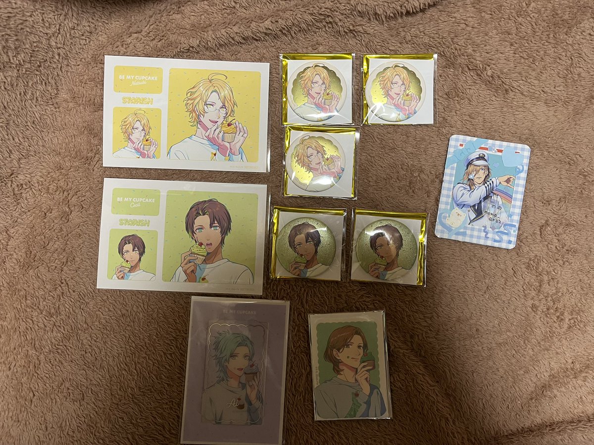 nono_ar22's tweet photo. [交換/譲渡] うたプリ BGS 缶バ ビジュカ ステッカー

譲＊画像参照(那月/セシル/嶺二/藍)
求＊同種:レン/真斗

※缶バ/特典はレン、ビジュカ/ステッカーは真斗のみ探してます
※缶バは定価譲渡可。まとめての方には特典もお付けします

○札幌手渡しのみ譲渡可。郵送は交換のみ
○ツイフィの一読を https://t.co/8JgD7hyHRP