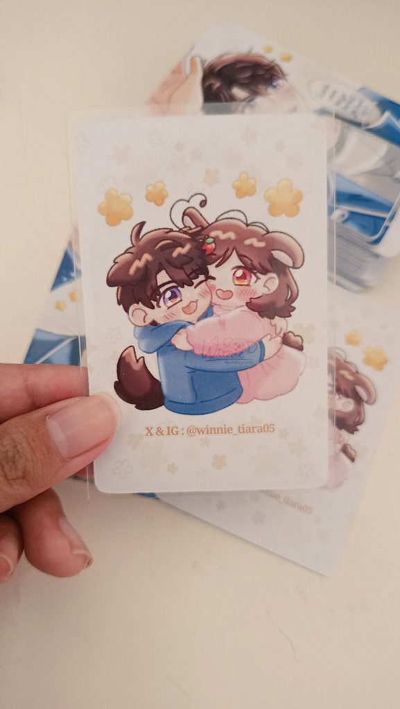 winnie_tiara05's tweet photo. Guys the sample is here π₯°π»π»π» #arttrade #cf22 tapi terbatas aku cuma nyiapin +-60 poca π€ nanti aku update lagi waktu D-Dayβ¨ See you on CF22! π₯°
#Caleb #LoveandDeepspace #artsample #photocard https://t.co/eUvYOljbQt