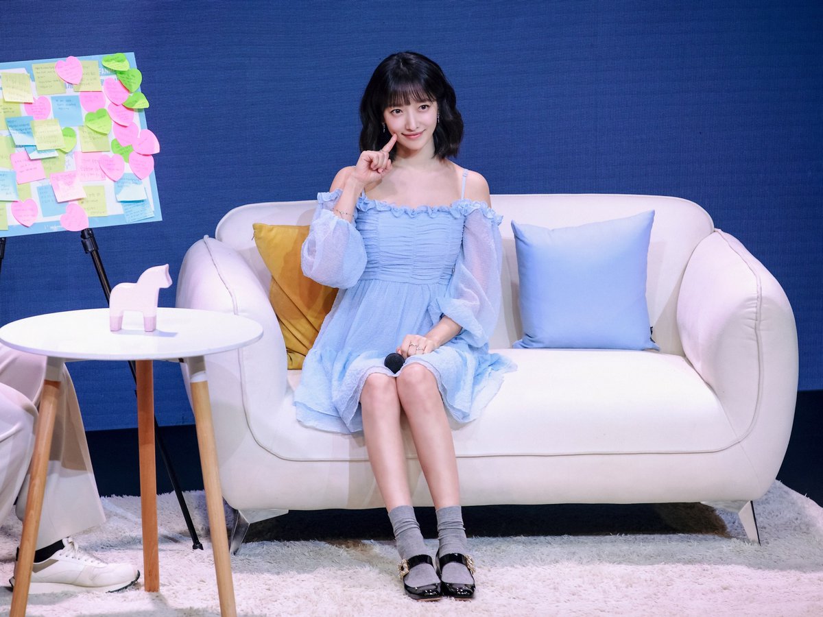 redslippers_ent's tweet photo. [🎁] #표예진 #PYOYEJIN
2026 PYO YEJIN 1ST FANMEETING [Pop Your Joy]

✌️ 예진 배우와 예둥이들의 행복했던 하루

📅 2026.05.09(SAT) 1PM, 6PM

#PopYourJoy
#SECRETENT #Redslippers https://t.co/C96dSapNCt
