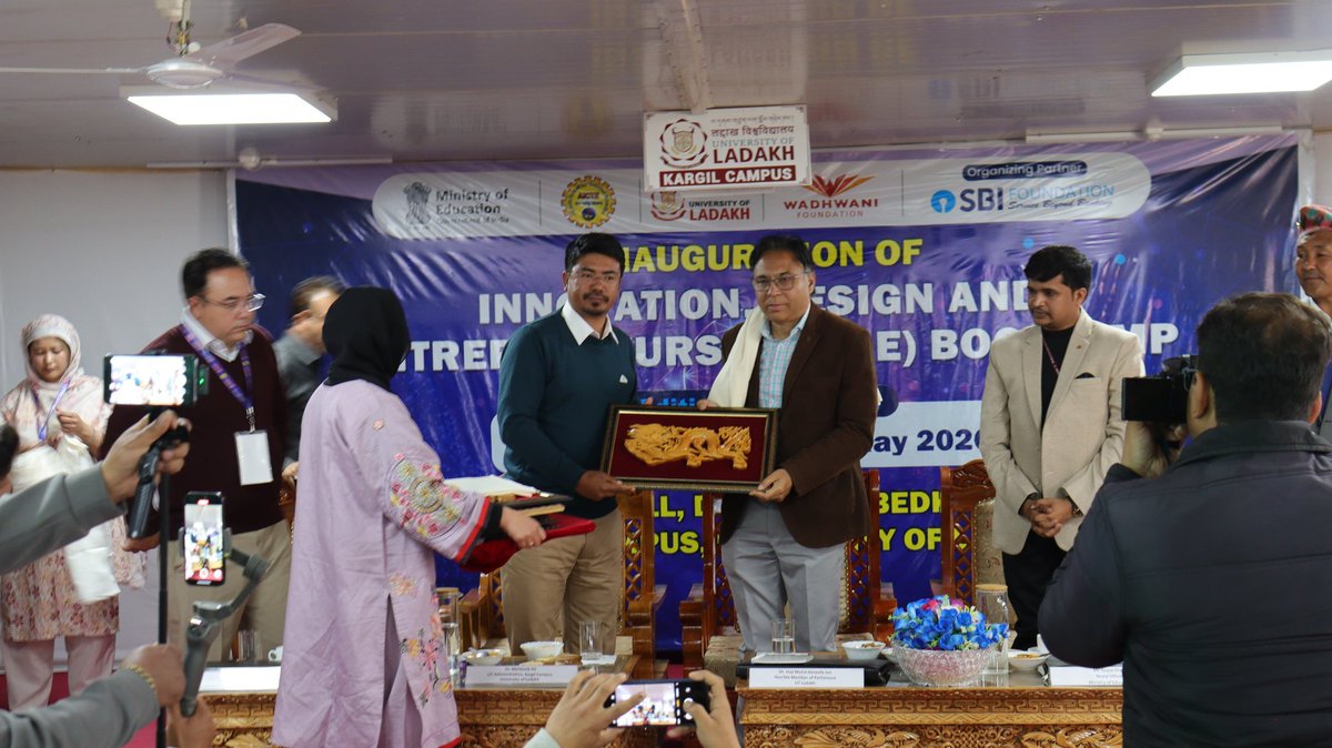 Akashvani News Leh tweet media