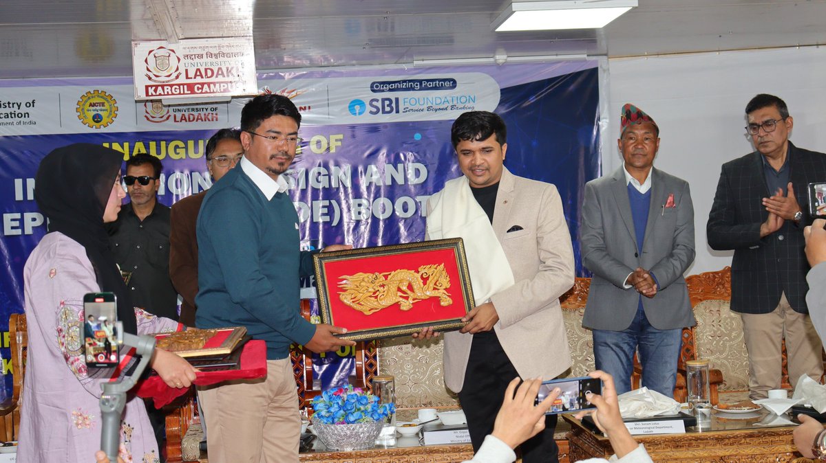 ULadakh's tweet photo. The IDE Bootcamp, Edition 3, Phase 3. officially kicked off at the Kargil Campus, UoL, bringing together innovation, creativity and collaboration under one roof
#IDEBootcamp2026 
@AICTE_INDIA @lg_ladakh @EduMinOfIndia @dpradhanbjp @ashishkundra @Haneefa_Jan @Saket_Kushwaha4 https://t.co/a8bK4IFmxa