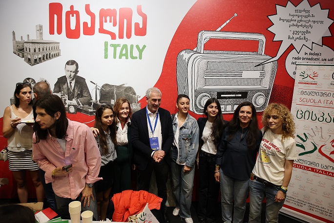 ItalyinGeorgia's tweet photo. The celebration of the 🇪🇺 #EuropeDayGeorgia2026.
Special thanks to our friends and partners for joining us at our public event in Expo Georgia!
 #EuropeDay2026
@EUinGeorgia  
#Minerva #ScuolaTsiskari
@ItalyMFA https://t.co/7NkRRcNdXi