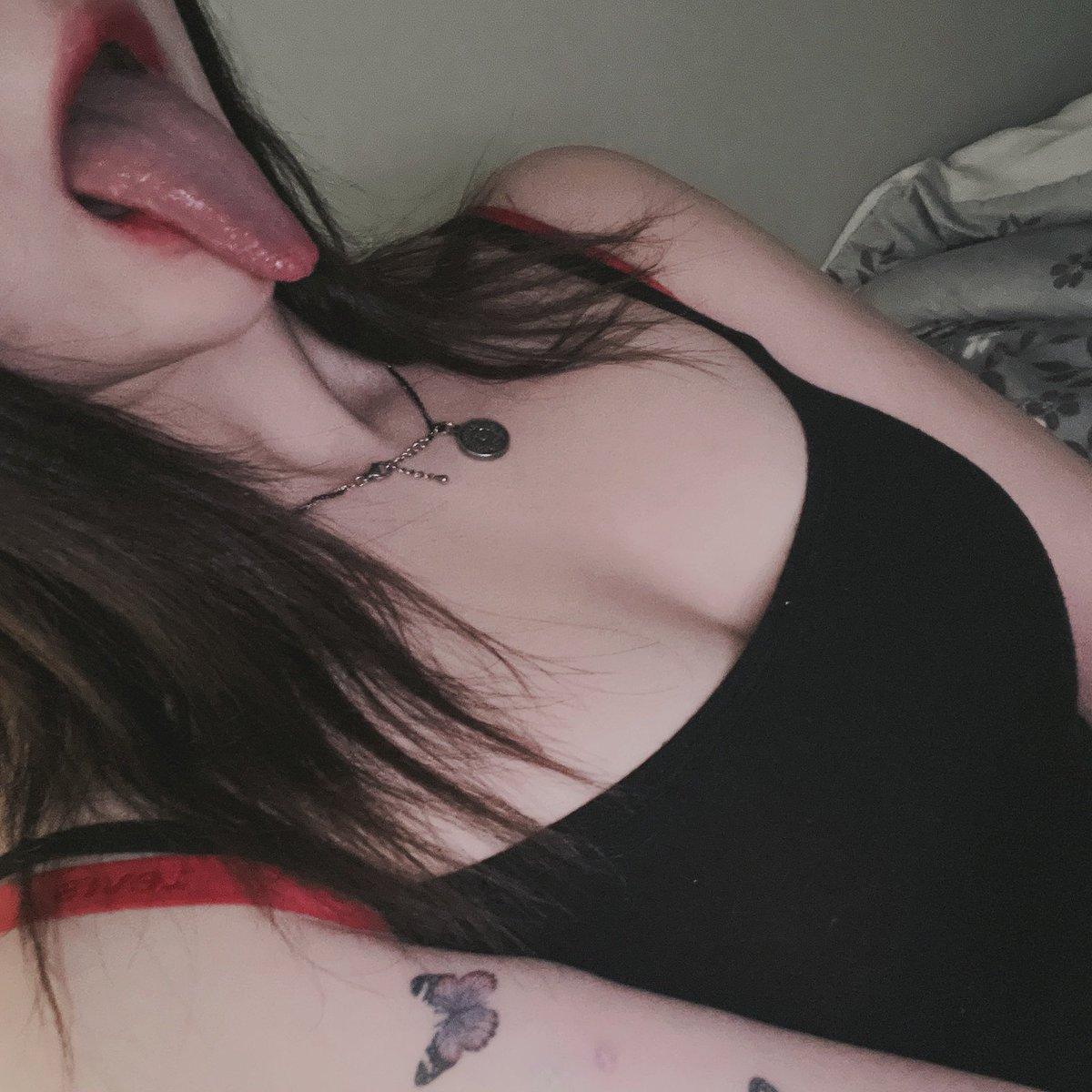 LowellQuee35863's tweet photo. 해보고 싶으신거 있으시면 제 몸으로 다 실험해주세요.
 #섹트 #오프 #맘눌뎀 https://t.co/waRgbEIC9Q