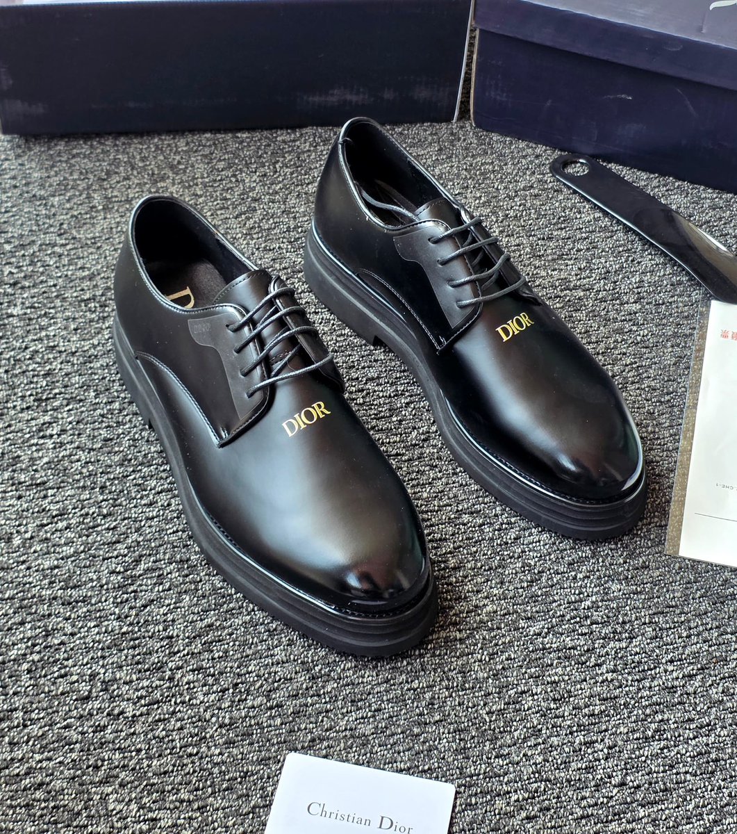 bj_vogue's tweet photo. Men cooperate Italian shoes size 40-46
75,000 send a dm to get yours delivery is nationwide pickup is available in store after payment https://t.co/MH4ZhZOLJ8