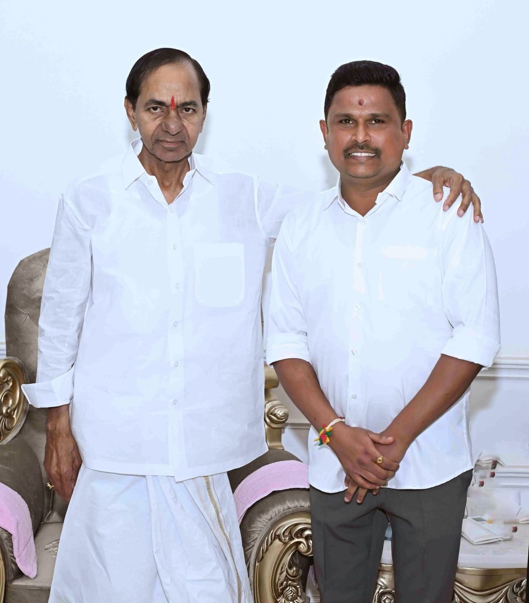 జన్మదిన శుభాకాంక్షలు సోదరా <a href="/Nallabalu1/">𝗡𝗔𝗟𝗟𝗔 𝗕𝗔𝗟𝗨</a> 💐