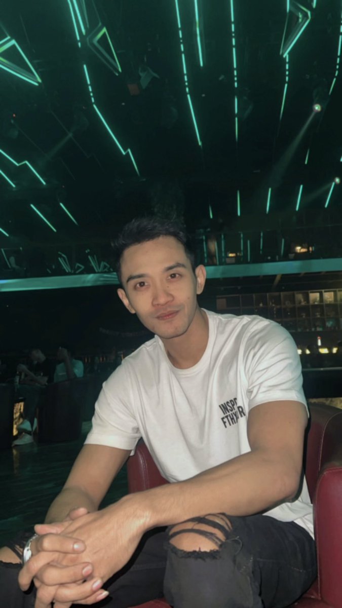rezareeeeeeee's tweet photo. Sebelum negara api menyerang 🫠 https://t.co/y5xNHeRWzU
