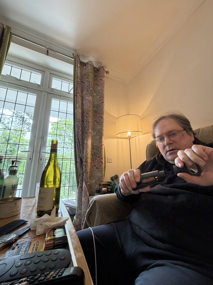 Timothy James Byrne tweet media