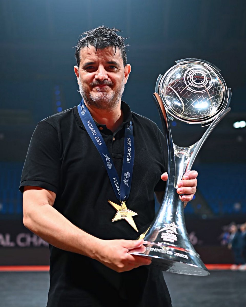 GonzaaaaaaL's tweet photo. UCL de Futsal desde que Nuno Dias é treinador do SCP 👀

🏆🏆🏆🥈🥈🥈🥈🥉 Sporting 🇵🇹
🏆🏆🏆🥈🥈🥈🥉🥉🥉 Barcelona 🇪🇸
🏆🏆🏆🥈 Palma 🇪🇸
🏆🏆🥈🥈🥉 Kairat 🇰🇿
🏆🏆🥈 Inter 🇪🇸
🏆 Ugra 🇷🇺
🥈🥈 Dinamo 🇷🇺
🥈 ElPozo 🇪🇸
🥉🥉🥉🥉 Benfica 🇵🇹
🥉🥉 Cartagena 🇪🇸
🥉 Araz 🇰🇿
🥉 KPRF 🇷🇺 https://t.co/0ZpyV9Itmt