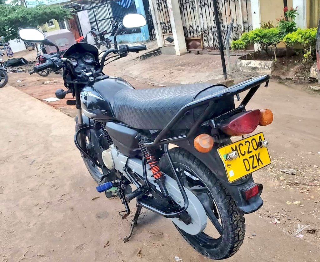 Eng_Matarra's tweet photo. #Tshs. 1,150,000/= kila moja
▪️HONDA ACE #DXG
▪️BOXER #DZK
▪️BOXER #DJR
➡️Cc. 125
➡️Gear 5
➡️Engine safi
➡️Starter zinapiga
➡️Zimetunzwa vizuri
➡️Hazina matengenezo
➡️Full Documents ✅️
ZOTE ZIPO DAR
CALL 📞📲- 0793022184
WHATSAPP-0719542184 https://t.co/srv6gLkiXF